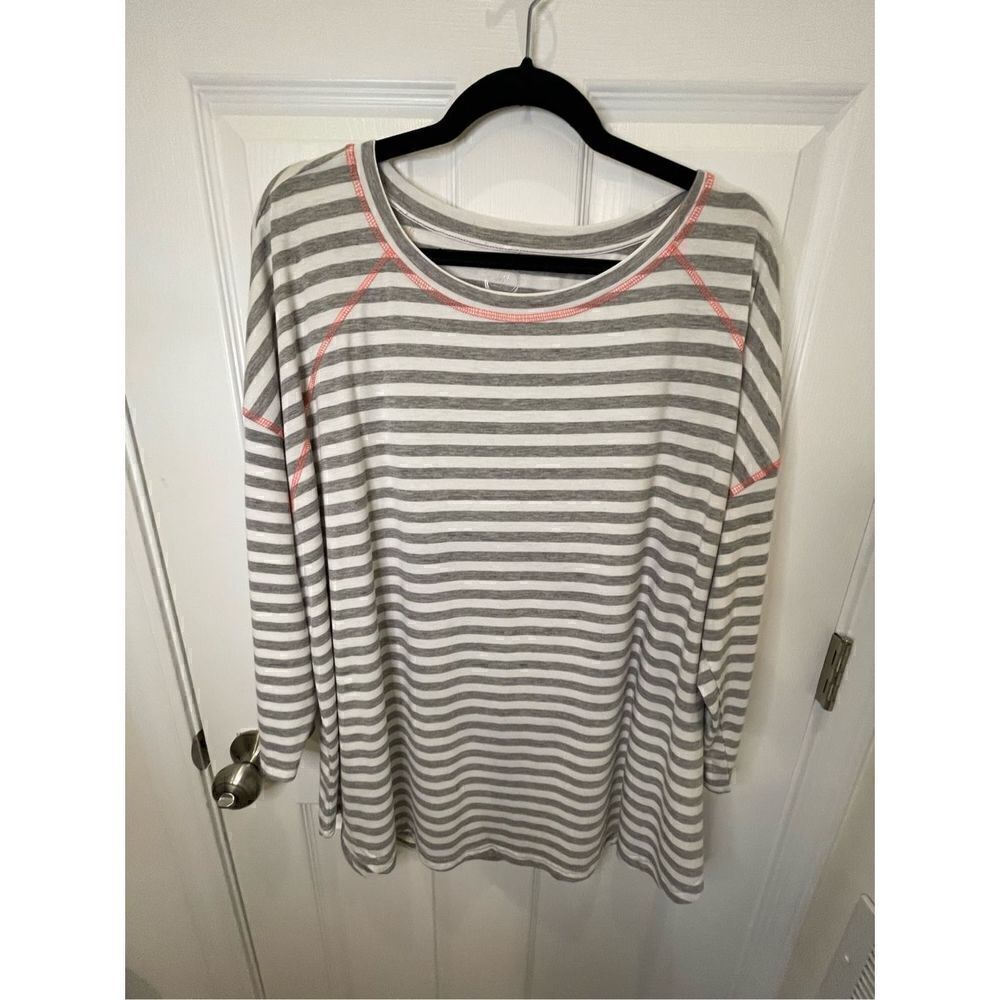 Maurice’s size 2 bundle tops shirt blouse - Picture 2 of 12